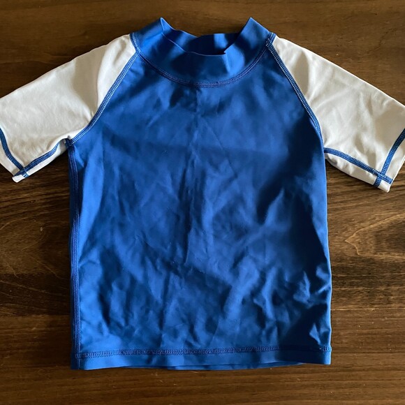 Tucker + Tate Blue Raglan Rashguard Boys’ 2 - Picture 1 of 5
